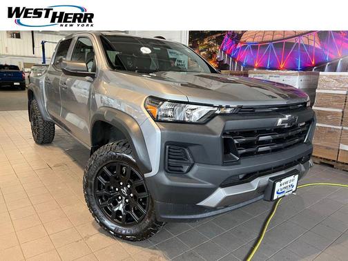 Sterling Gray Metallic 2023 Chevrolet Colorado Trail Boss
