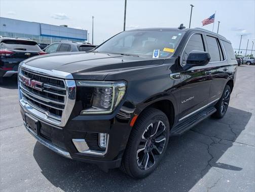 2023 GMC Yukon SLT