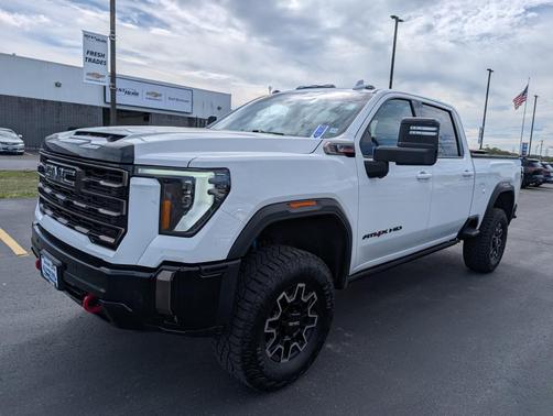 2024 GMC Sierra 2500 AT4