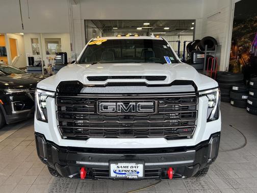 2024 GMC Sierra 2500 AT4