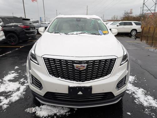 2021 Cadillac XT5 Premium Luxury