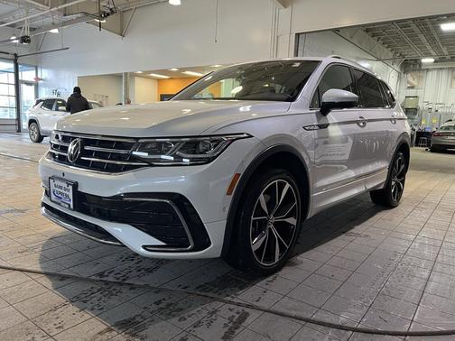 2022 Volkswagen Tiguan 2.0T SEL R-Line 4MOTION