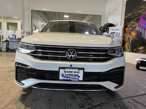 2022 Volkswagen Tiguan 2.0T SEL R-Line 4MOTION