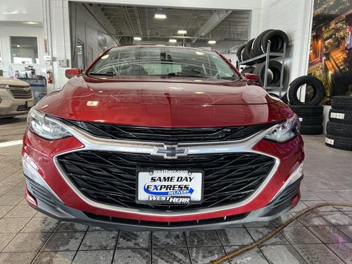 2022 Chevrolet Malibu FWD RS