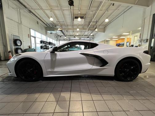 2022 Chevrolet Corvette Stingray w/2LT