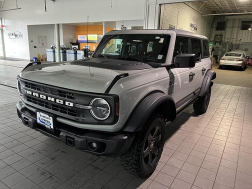 2022 Ford Bronco Black Diamond