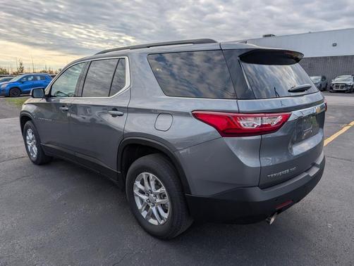 2020 Chevrolet Traverse LT Cloth