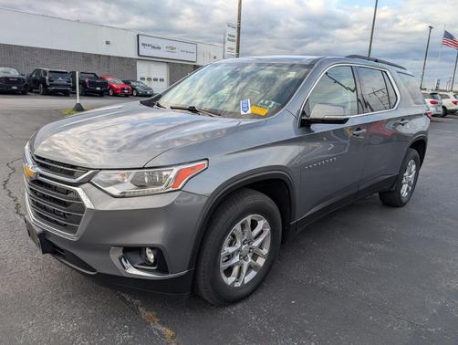 2020 Chevrolet Traverse LT Cloth
