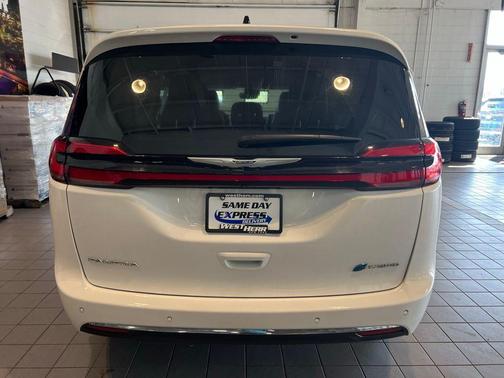 Bright White Clearcoat 2023 Chrysler Pacifica Hybrid Touring L