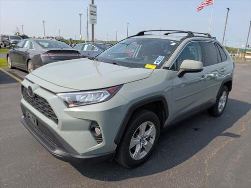 2020 Toyota RAV4 XLE