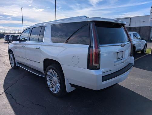 2016 Cadillac Escalade ESV Platinum