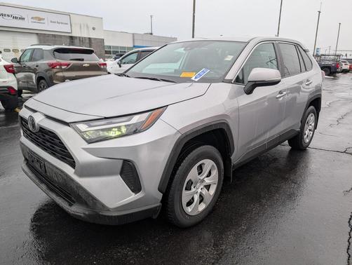 2024 Toyota RAV4 LE