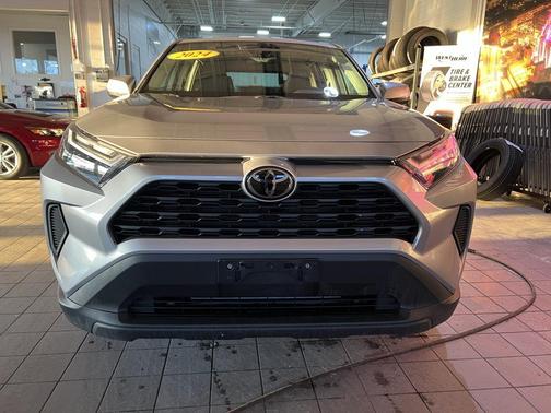 2024 Toyota RAV4 LE