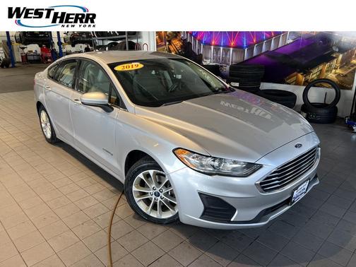 2019 Ford Fusion Hybrid SE
