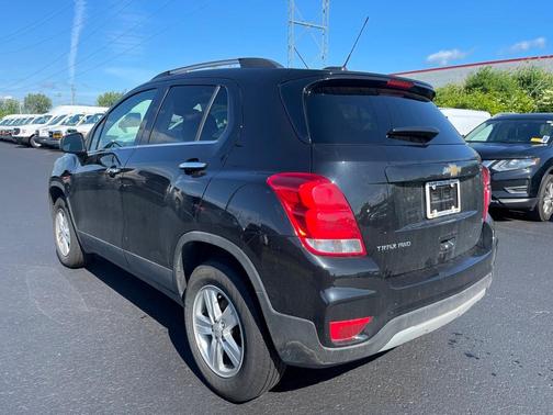 Photo 5 of 15 of 2019 Chevrolet Trax LT