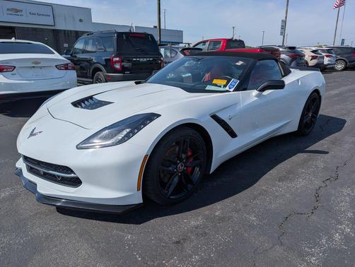 Arctic White 2015 Chevrolet Corvette Stingray