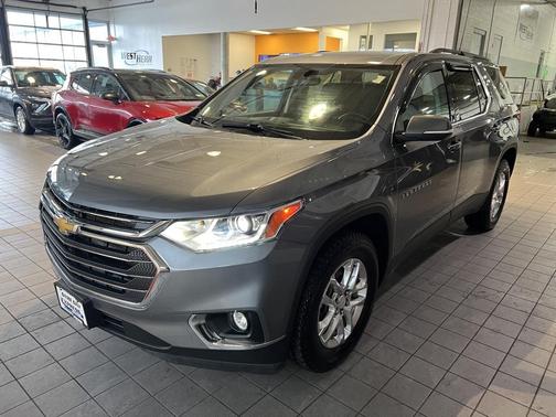 2021 Chevrolet Traverse LT Cloth