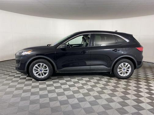 Agate Black Metallic 2022 Ford Escape SE
