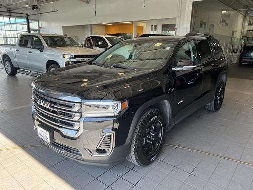 2023 GMC Acadia AWD AT4