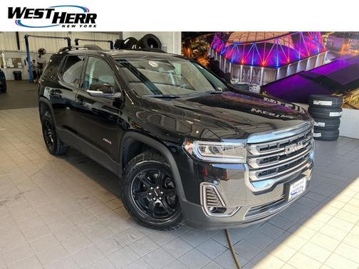 2023 GMC Acadia AWD AT4