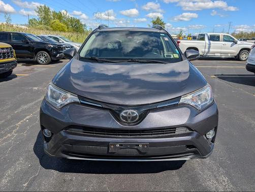 Magnetic Gray Metallic 2018 Toyota RAV4 XLE