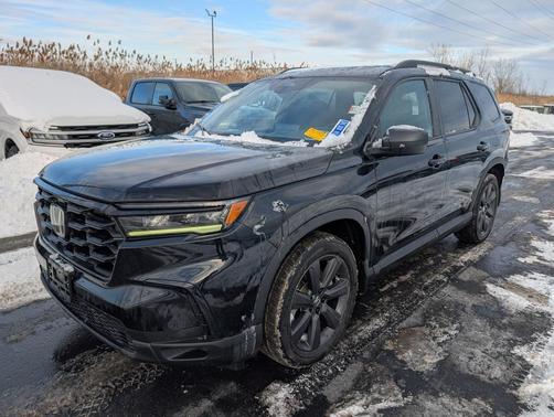 2023 Honda Pilot AWD Sport