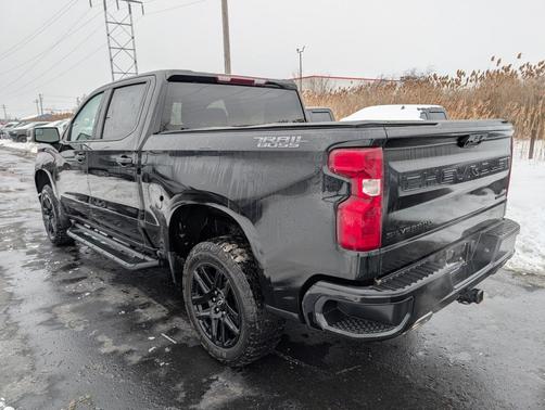 2022 Chevrolet Silverado 1500 Custom Trail Boss