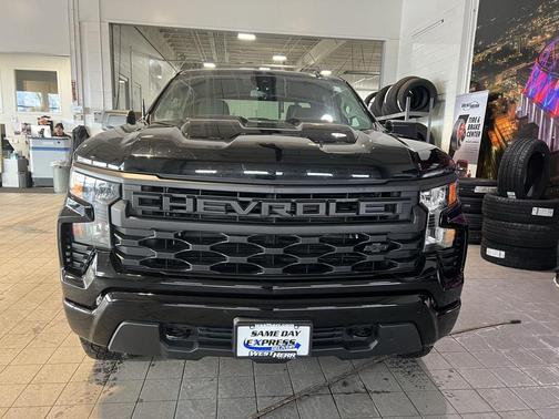 2022 Chevrolet Silverado 1500 Custom Trail Boss