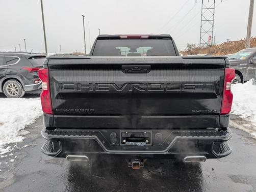 2022 Chevrolet Silverado 1500 Custom Trail Boss