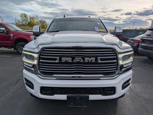2023 RAM 2500 Laramie Crew Cab 4x4 6'4' Box