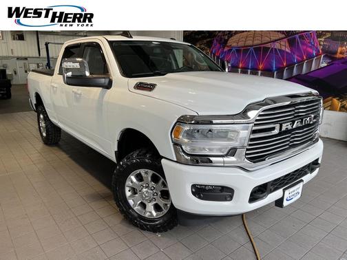 2023 RAM 2500 Laramie Crew Cab 4x4 6'4' Box