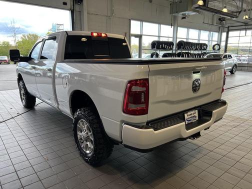 2023 RAM 2500 Laramie Crew Cab 4x4 6'4' Box