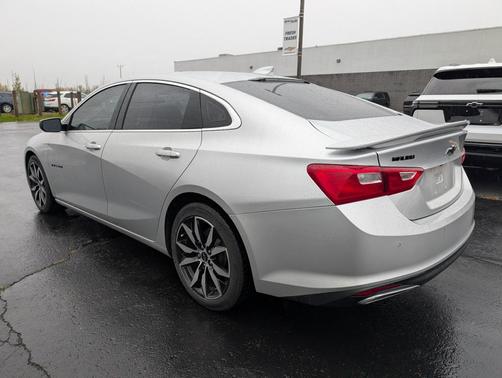 2021 Chevrolet Malibu FWD RS
