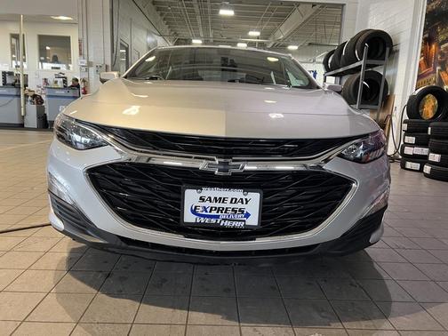 2021 Chevrolet Malibu FWD RS