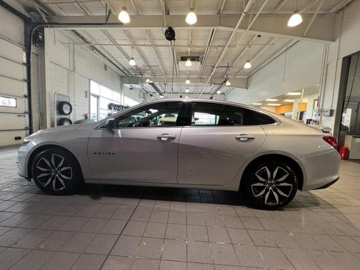 2021 Chevrolet Malibu FWD RS