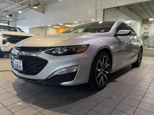 2021 Chevrolet Malibu FWD RS