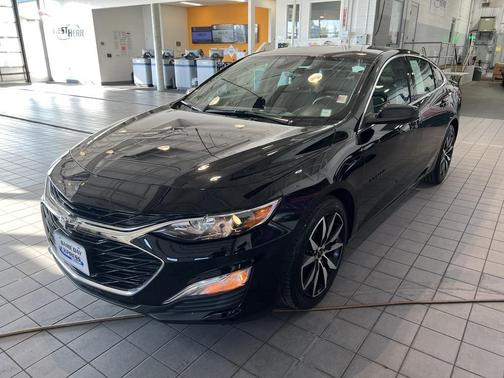 2022 Chevrolet Malibu FWD RS