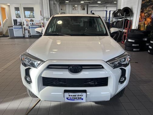 2022 Toyota 4Runner SR5 Premium