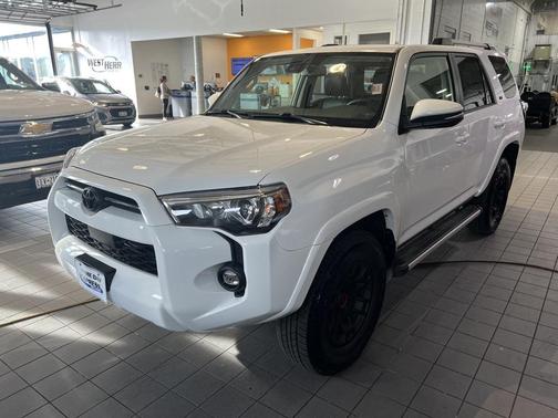 2022 Toyota 4Runner SR5 Premium