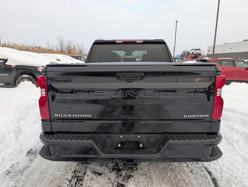 2023 Chevrolet Silverado 1500 Custom