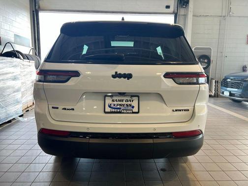 Bright White Clearcoat 2023 Jeep Grand Cherokee L Limited