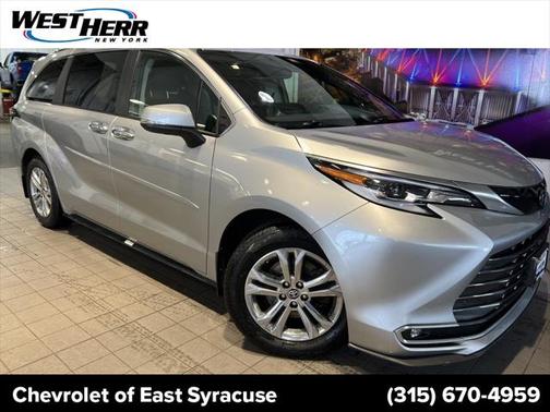 2023 Toyota Sienna Platinum 7 Passenger