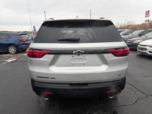 2022 Chevrolet Traverse LT Cloth