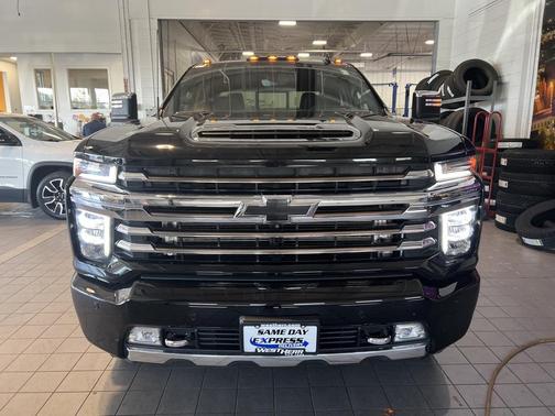 2022 Chevrolet Silverado 2500 High Country