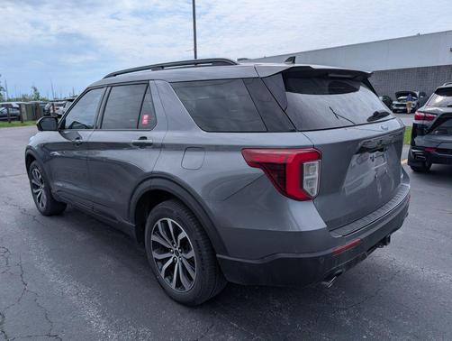 Carbonized Gray Metallic 2022 Ford Explorer ST-Line
