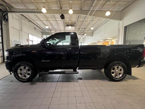 2020 RAM 2500 Big Horn Regular Cab 4X4 8' Box