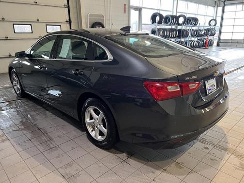 2017 Chevrolet Malibu 1LS