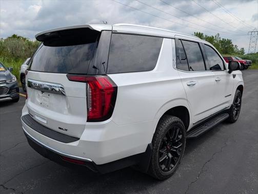 2022 GMC Yukon SLT