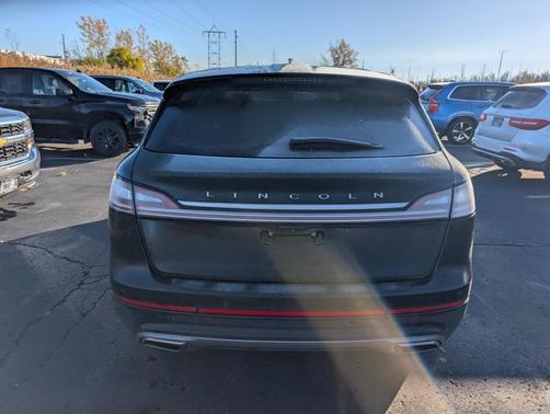 2022 Lincoln Nautilus Reserve