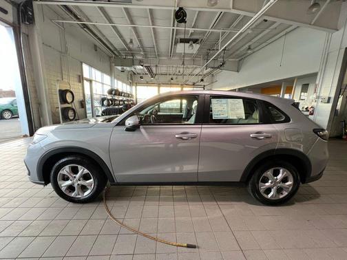 2023 Honda HR-V LX